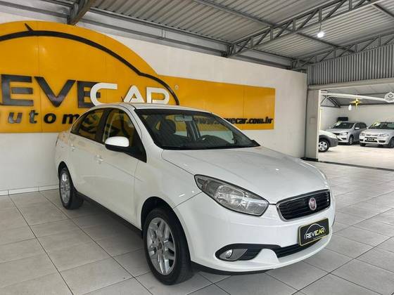 FIAT GRAND SIENA 1.6 MPI ESSENCE 16V FLEX 4P MANUAL
